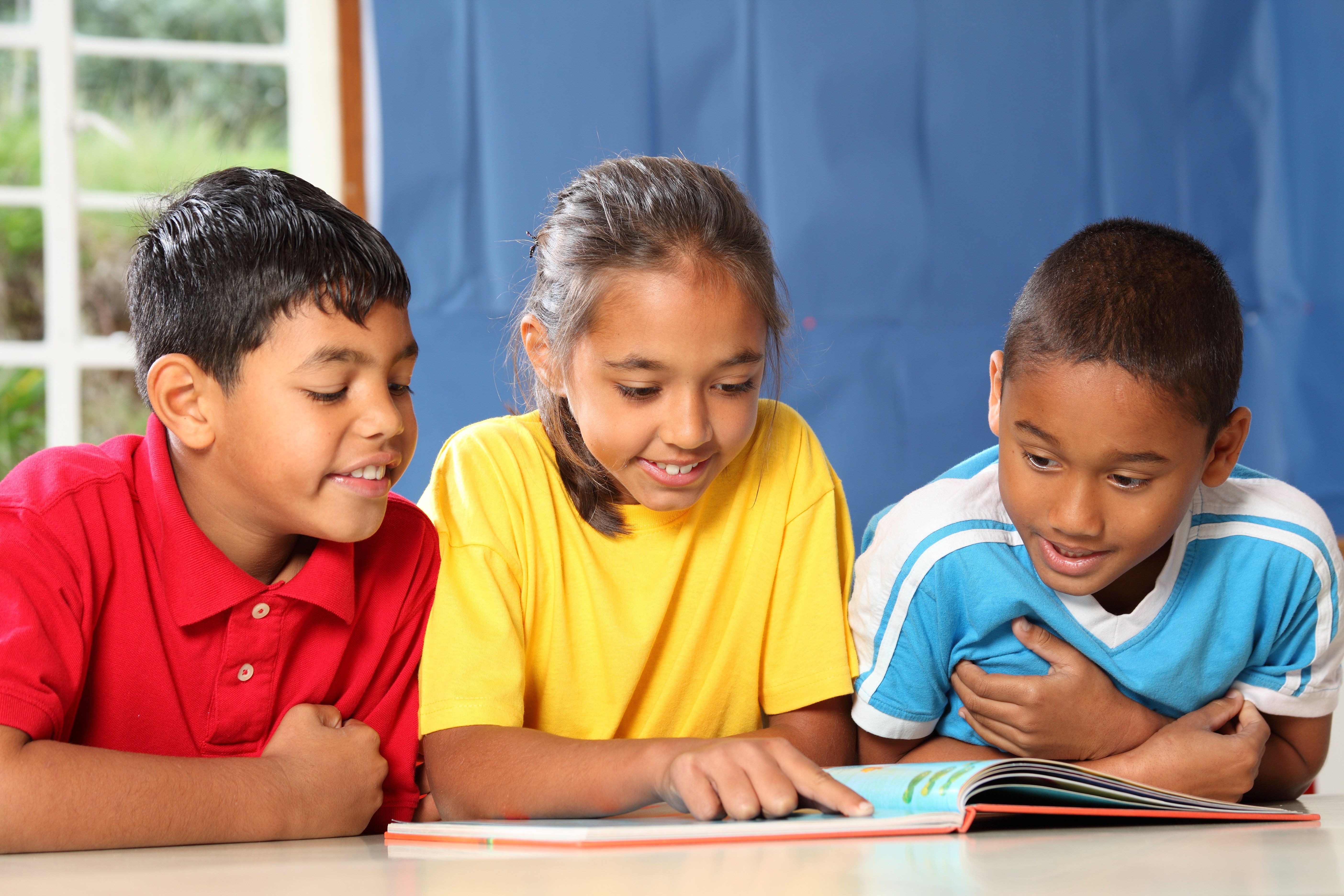 kids reading